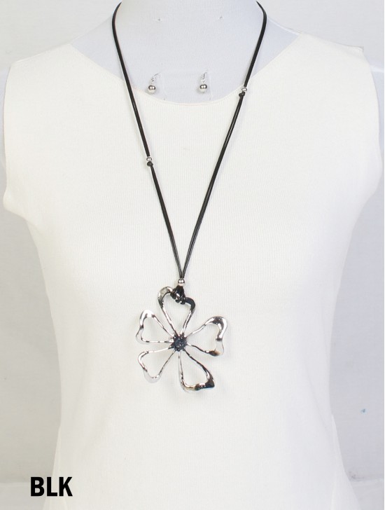 Hollow Flower Pendant Necklace & Sphere Earrings Set